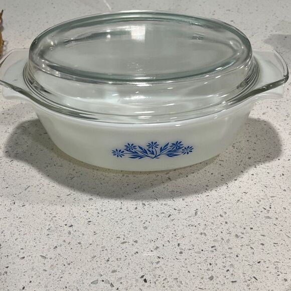 Fire King Anchor Hocking 1 1/2 QT Casserole Dish /Lid Blue Floral MADE IN USA - Picture 1 of 12